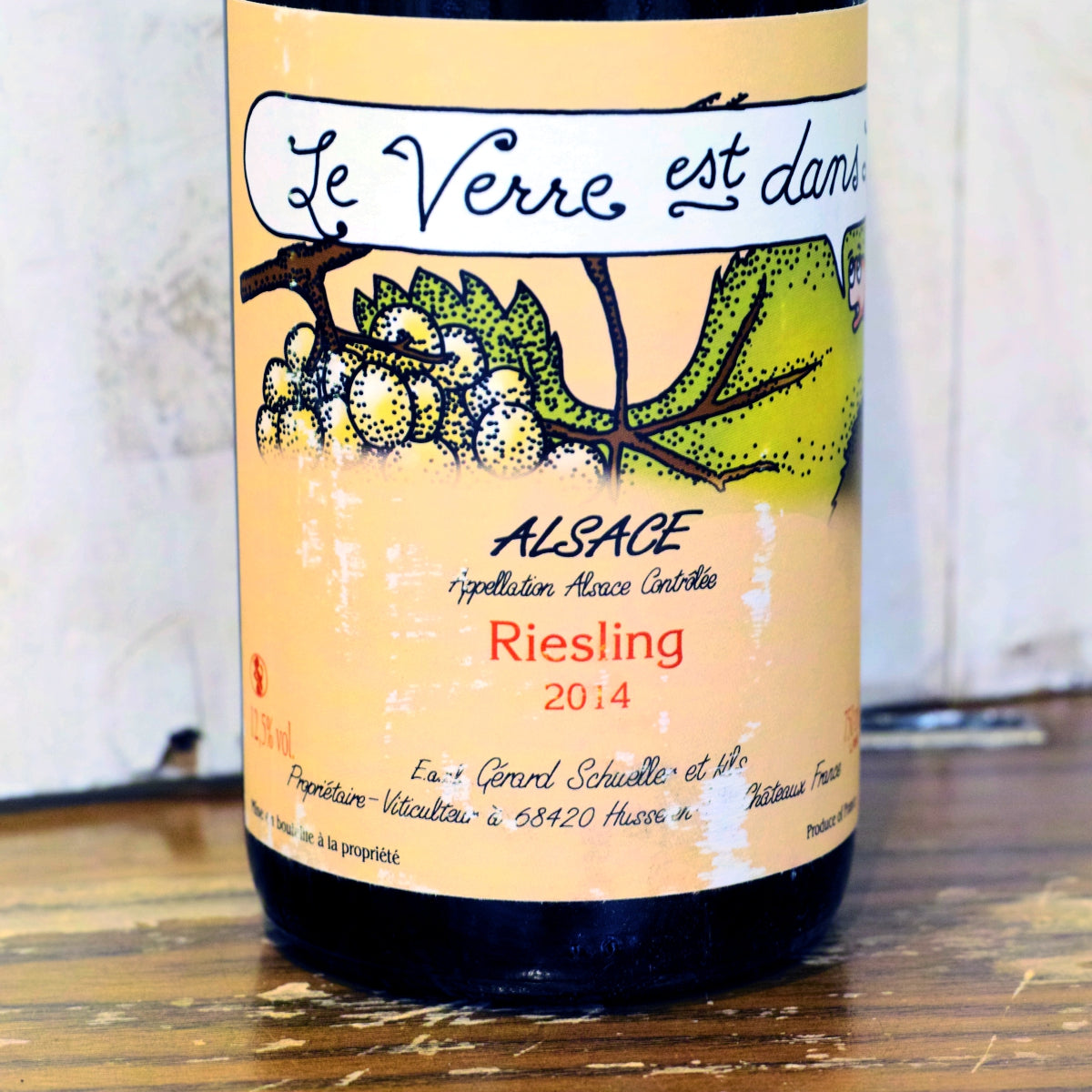 [6369b] Gérard Schueller et Fils Alsace Riesling Le Verre est dans le Fruit 2014 750ml (Scuffed Label)